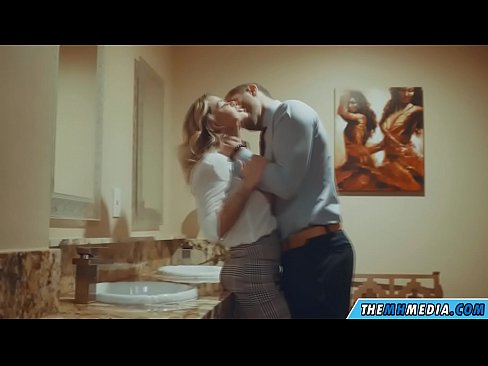 ❤️ Kai krūtininga blondinė vilioja tave viešajame tualete ☑ Porno prie lt.yourxxxvideos.ru ☑